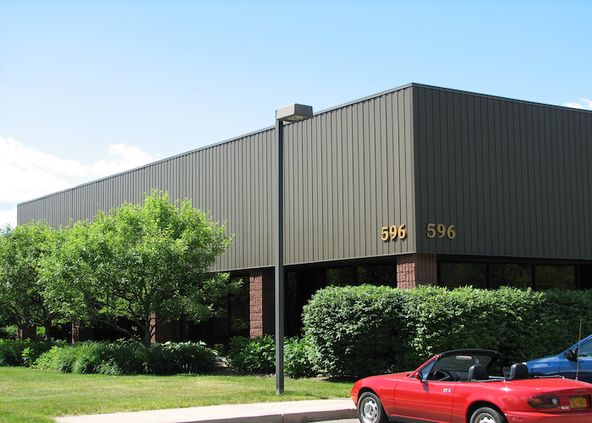 596 Fishers Station Dr, Victor, NY 14564